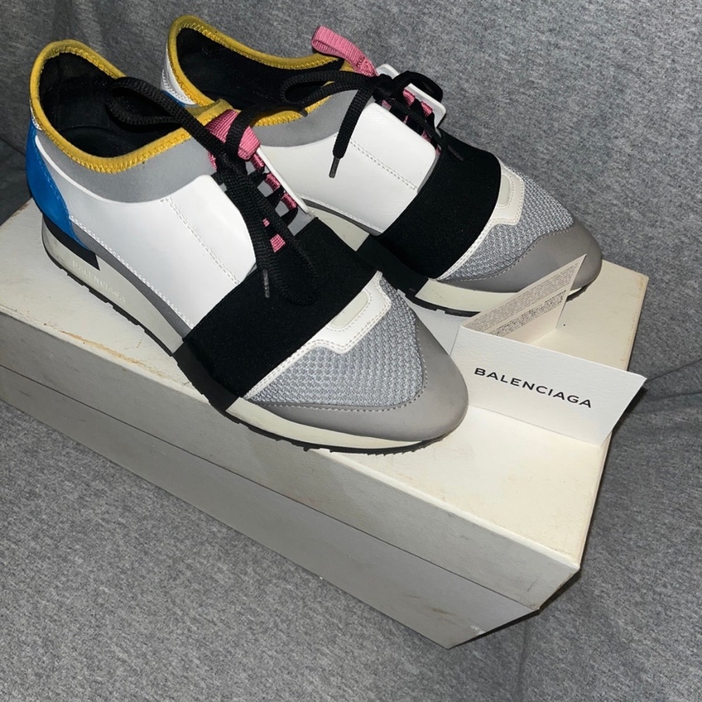 Balenciaga race runner